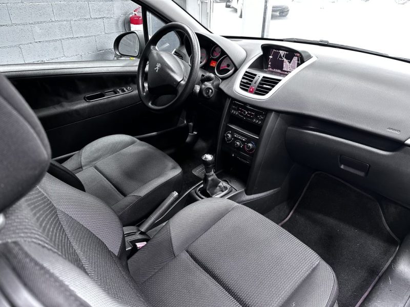 Peugeot 207 207 1.6 HDI 90 Premium 2009 - Miniature 12