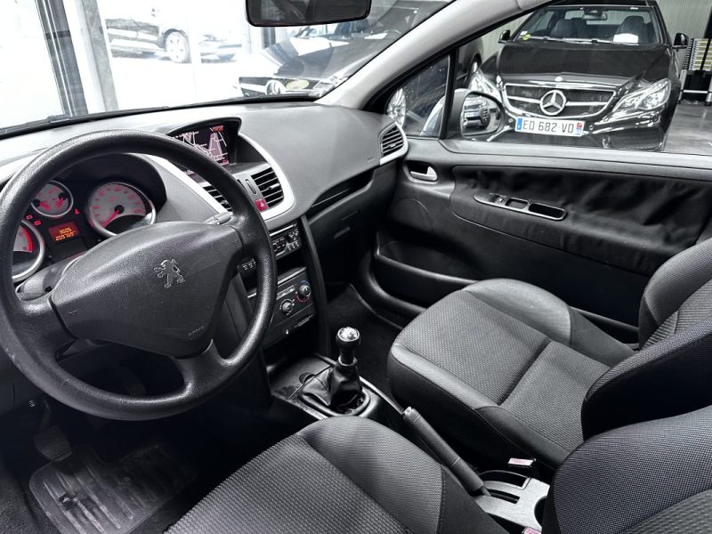 Peugeot 207 207 1.6 HDI 90 Premium 2009 - Miniature 10