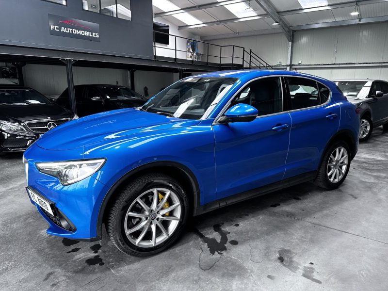 Alfa Romeo Stelvio 2.2 210CV Q4 AT8 Super 2018 - Miniature 2