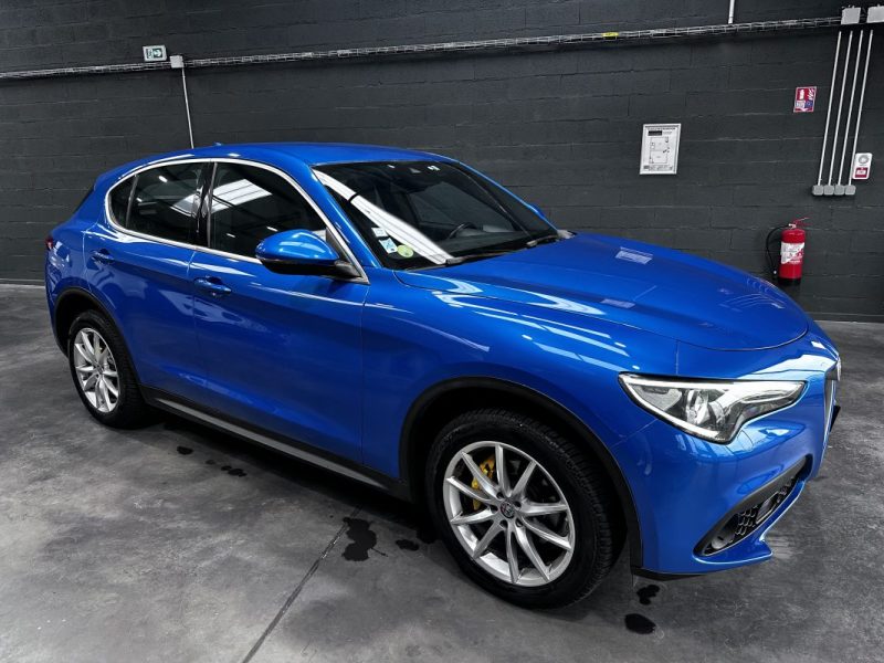 Alfa Romeo Stelvio 2.2 210CV Q4 AT8 Super 2018 - Miniature 9