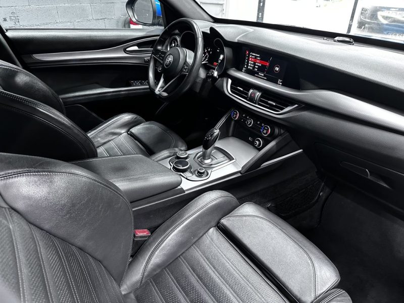 Alfa Romeo Stelvio 2.2 210CV Q4 AT8 Super 2018 - Miniature 11