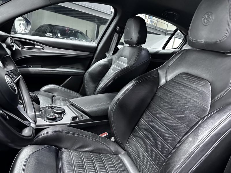 Alfa Romeo Stelvio 2.2 210CV Q4 AT8 Super 2018 - Miniature 12
