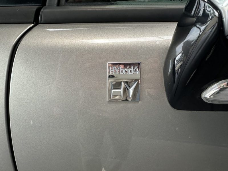 Peugeot 3008 HYBRID4 2.0 HDI 163CV BMP6 + Electric 37CV 2014 - Miniature 10