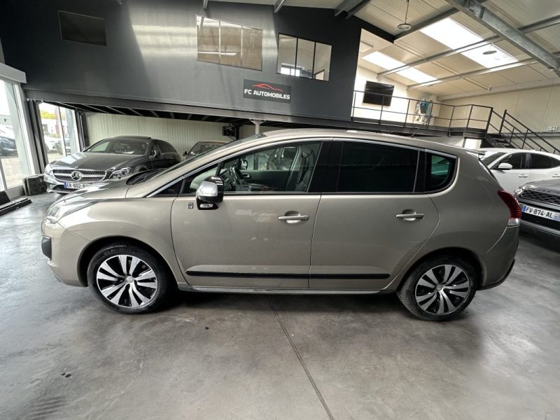 Peugeot 3008 HYBRID4 2.0 HDI 163CV BMP6 + Electric 37CV 2014 - Miniature 11