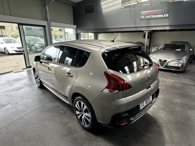 Peugeot 3008 HYBRID4 2.0 HDI 163CV BMP6 + Electric 37CV 2014 - Miniature 8