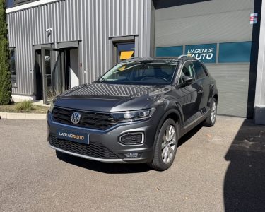 VOLKSWAGEN T-ROC CARAT EXCLUSIVE 150Ch - TOIT OUVRANT - SUIVI COMPLET VOLKSWAGEN 