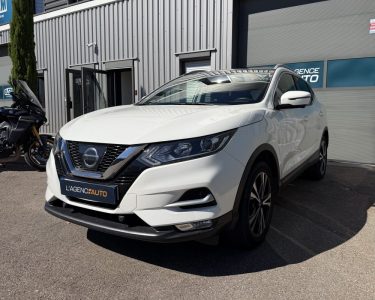 NISSAN QASHQAI 1.2 DIG-T 115 N-Connecta / Distribution Neuve / Toit PANORAMIQUE / ENTRETIEN COMPLET